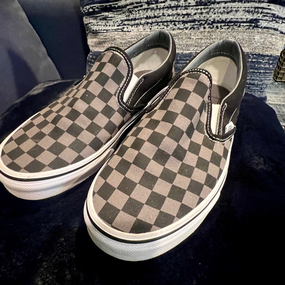 Vans Checkered Slip-On Sneakers, M7.5, W9 EUC, worn for 1 week, then teen change